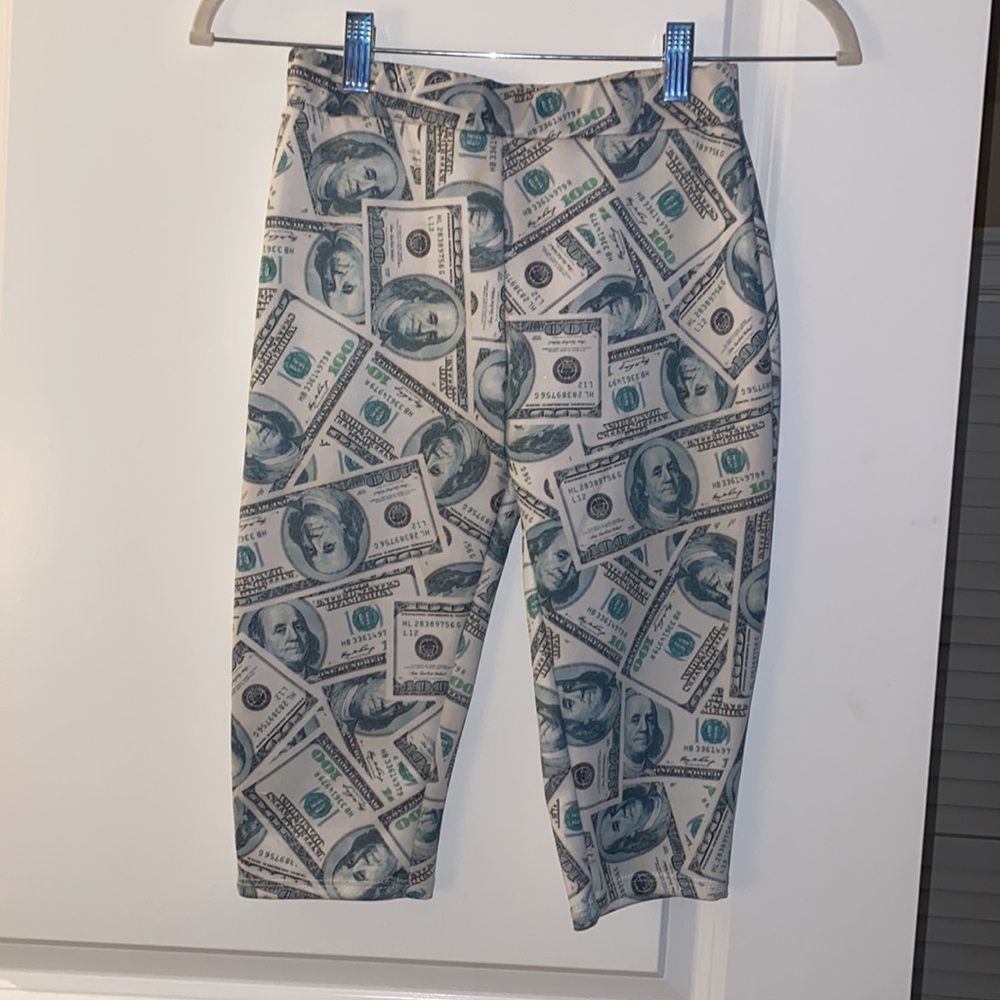 Matching Short Set - Picture 6 of 7